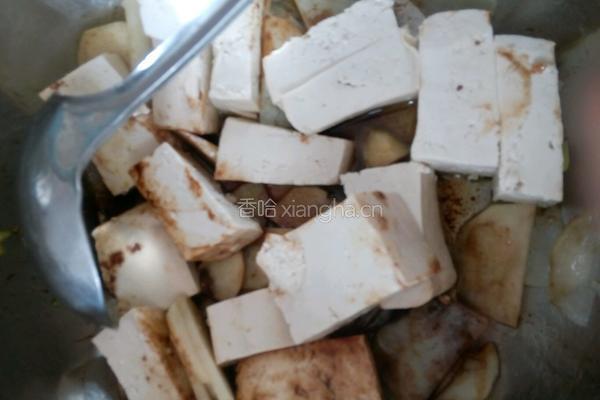 土豆炖豆腐的做法图解4