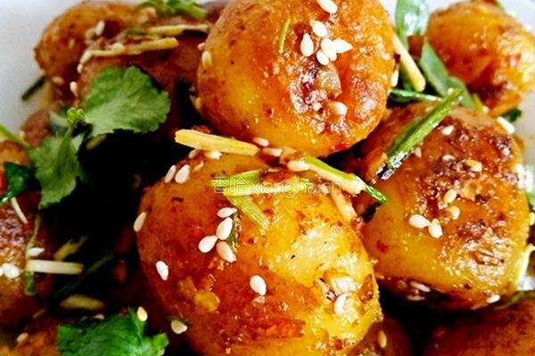 香辣孜然小土豆的做法图解8