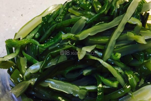 爽脆裙带菜的做法图解3
