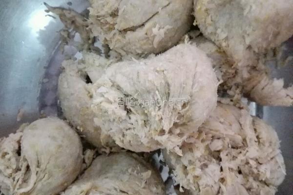 酸菜肉饺子的做法图解1