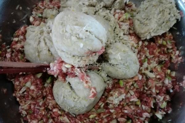 酸菜肉饺子的做法图解5