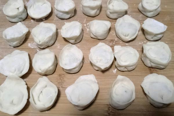 芹菜猪肉馅馄饨的做法图解8