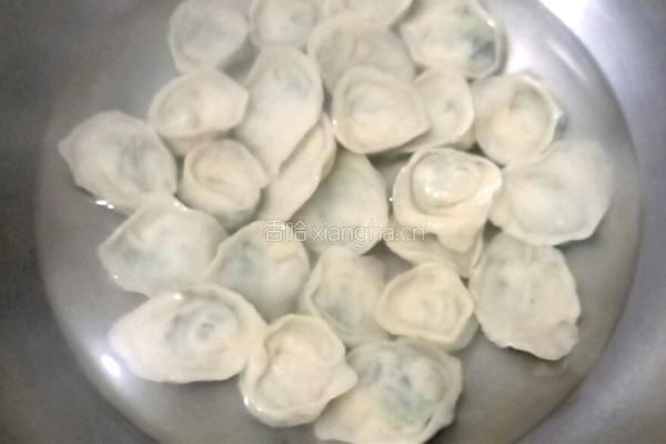 芹菜猪肉馅馄饨的做法图解9