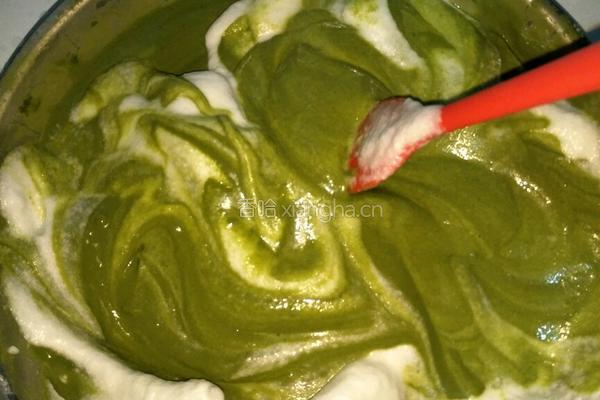 10寸抹茶戚风蛋糕的做法图解13