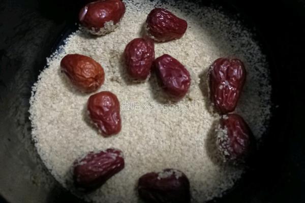 小麦胚芽红枣粥的做法图解3