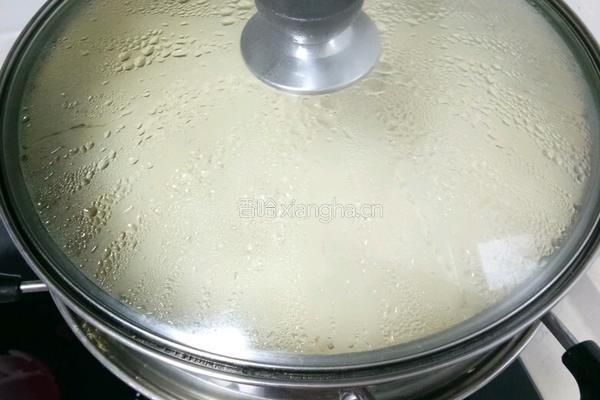 豆角蒸面条的做法图解1