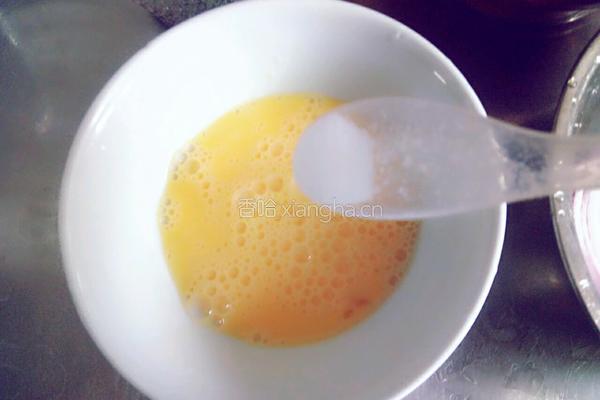 洋葱圈鸡蛋米饭饼的做法图解2