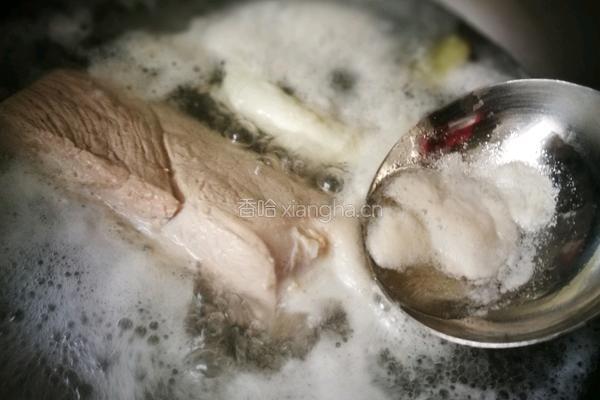「Cathy边吃边营养」零油脂版卤猪肉的做法图解3