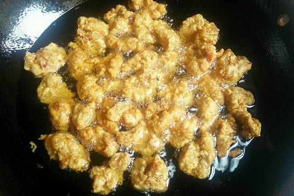 炸酥肉的做法图解10