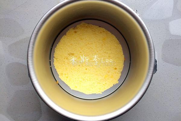 草莓慕斯蛋糕的做法图解11