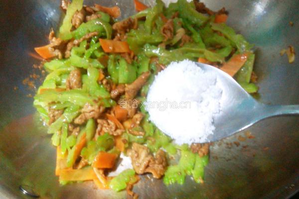 苦瓜炒肉的做法图解13