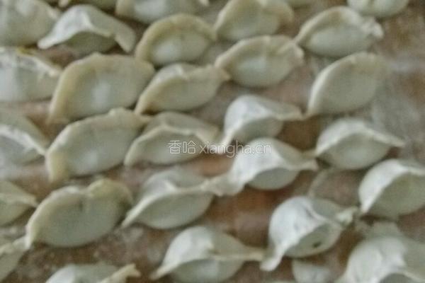 韭菜三鲜水饺的做法图解10