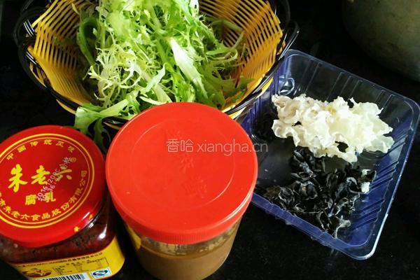 乳香麻酱凉菜的做法图解1