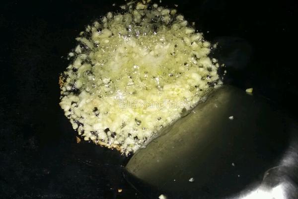 油豆腐炒火腿的做法图解3