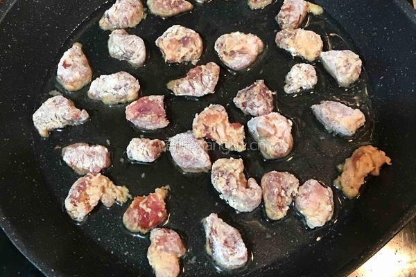 菠萝咕老肉的做法图解5