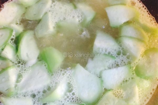 咸蛋丝瓜汤配法棍的做法图解7
