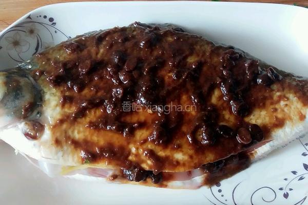 黄豆酱蒸鱼的做法图解4