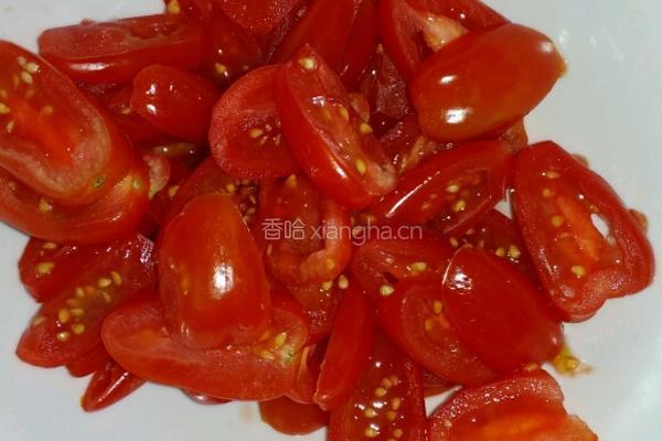 番茄炒蚕豆米的做法图解2