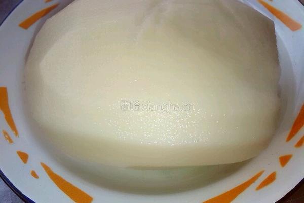 凉拌藕片的做法图解1