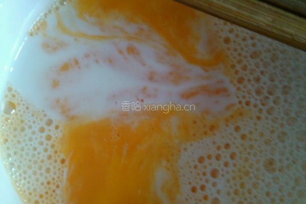 鸡蛋布丁(懒人家常版)的做法图解3