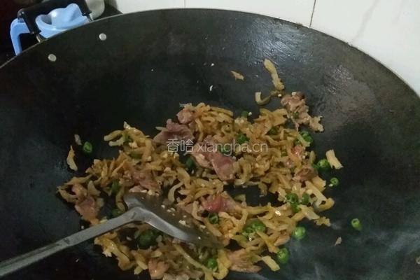 豆干榨菜炒肉的做法图解4