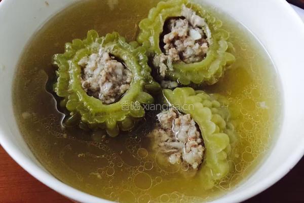 排骨苦瓜塞肉末炖汤