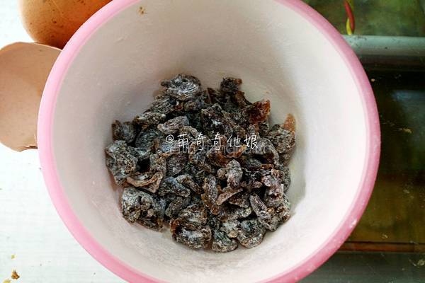 红糖桂圆戚风蛋糕的做法图解16