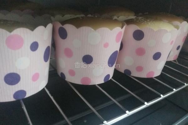 纸杯蛋糕的做法图解11