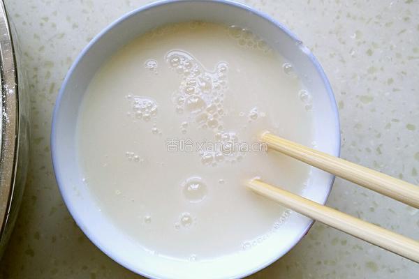 椒盐花卷的做法图解1
