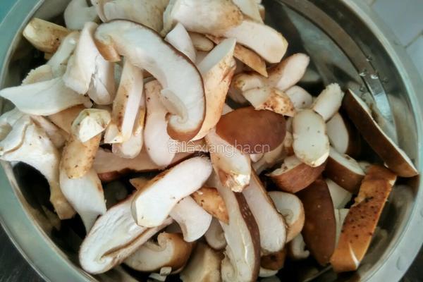 耗油香菇的做法图解1
