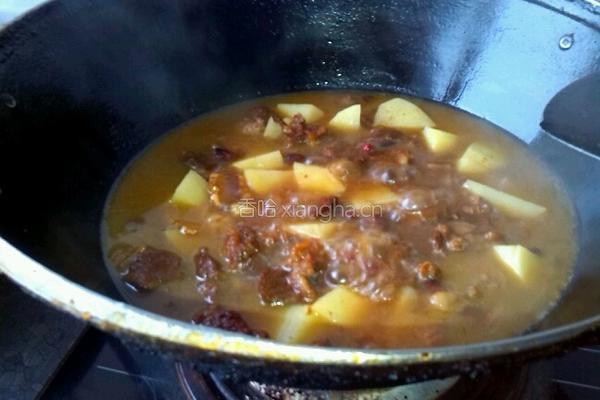 牛腩烧土豆的做法图解7