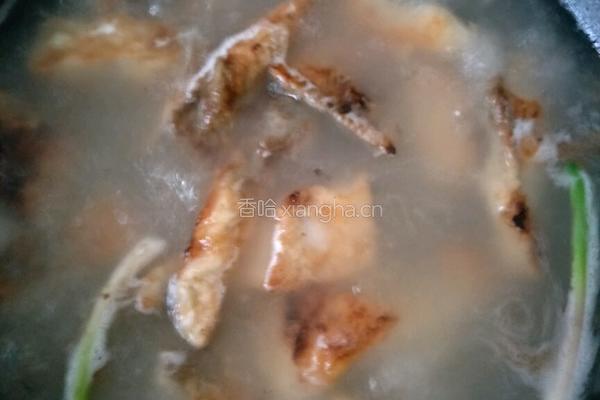 鱼面条(家常菜）的做法图解2