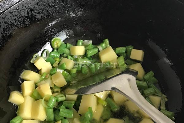 什锦烩麻食的做法图解9