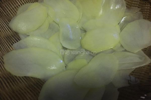 自制微波炉薯片的做法图解3