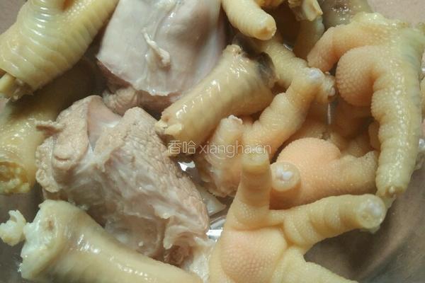 红枣花生凤爪汤(电饭煲)的做法图解5