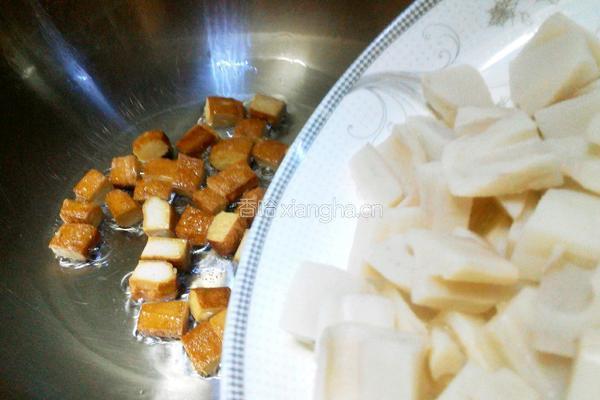 辣炒莲藕豆干丁的做法图解4