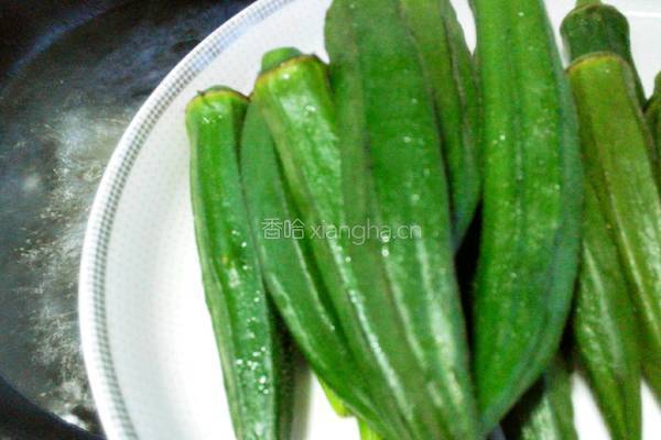 金蒜蚝油秋葵的做法图解5