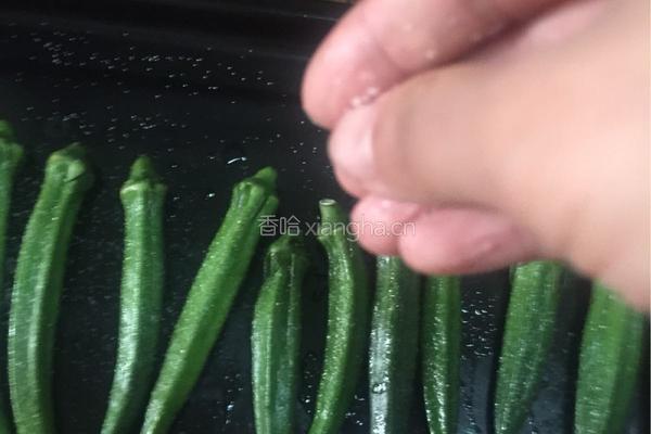 盐烤秋葵（烤箱）的做法图解3