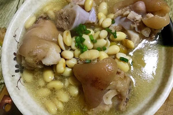 黄豆焖猪蹄的做法图解6