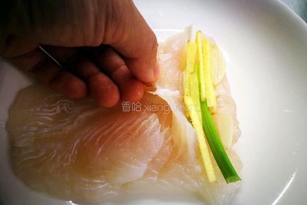 「Cathy边吃边营养」零油脂版 清蒸龙利鱼的做法图解5