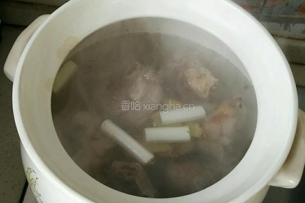 筒骨莲藕汤的做法图解6