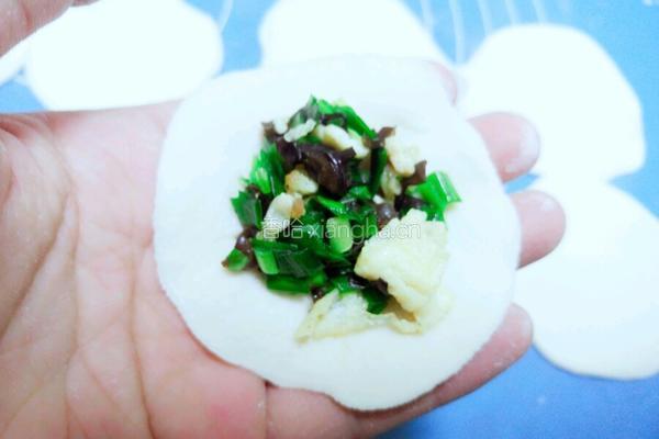 韭菜鸡蛋饺子的做法图解10