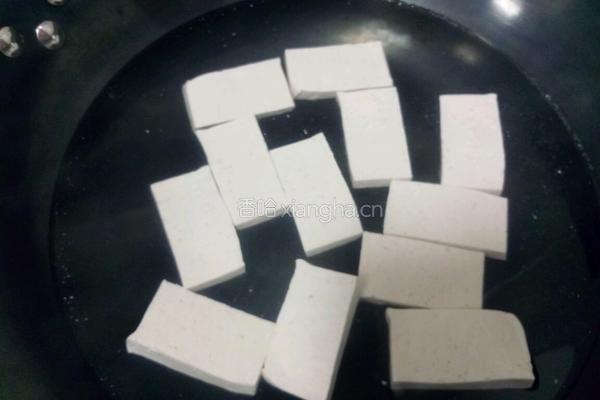 凉拌豆腐的做法图解2