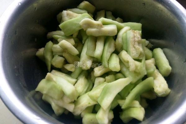 鱼香茄子的做法图解2