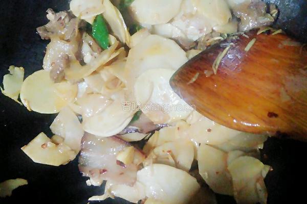 春笋炒腊肉的做法图解8