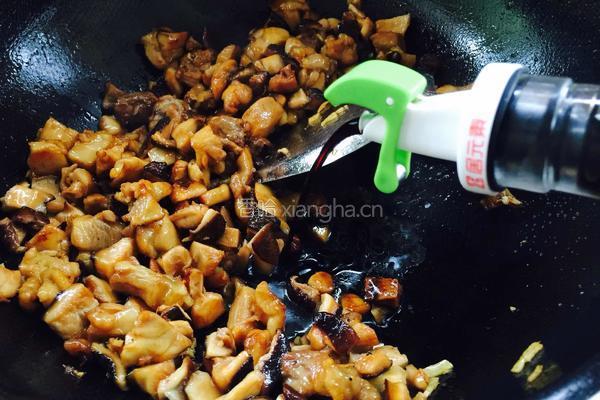 香菇鸡腿饭的做法图解13