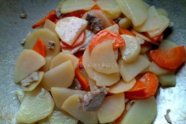 土豆片炒牛肉的做法图解7