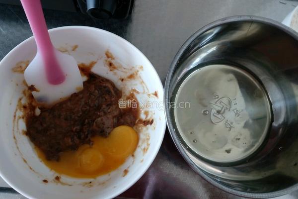 枣泥纸杯蛋糕的做法图解3