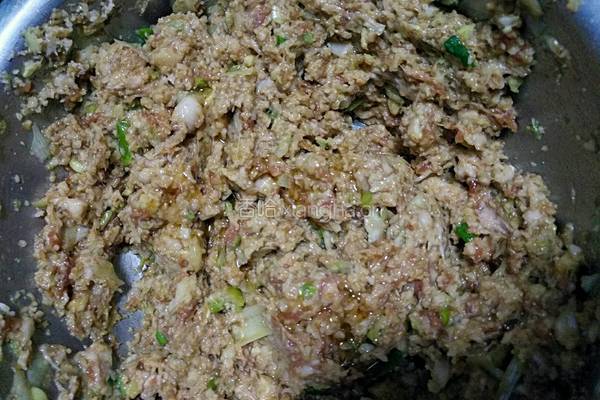 莲菜猪肉饺子馅的做法图解11