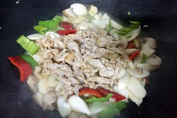 杏鲍菇炒肉片的做法图解6